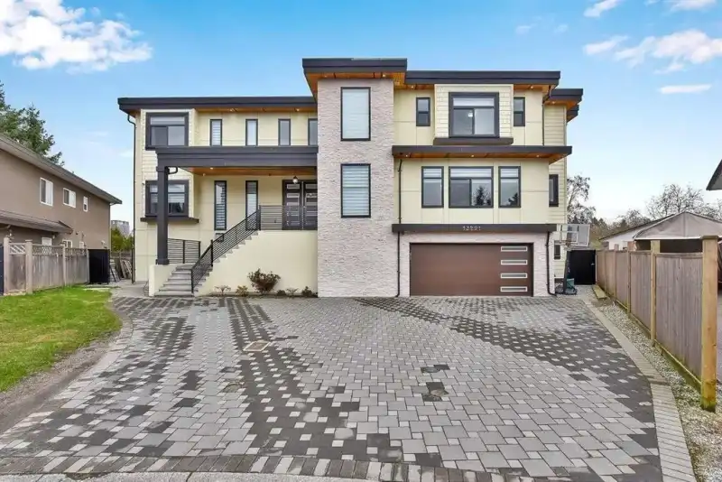 13291 MELVILLE PLACE - photo 1 of 34