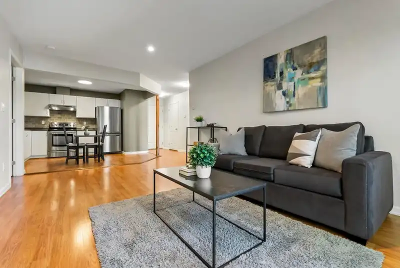 311 10188 155 STREET - photo 2 of 25