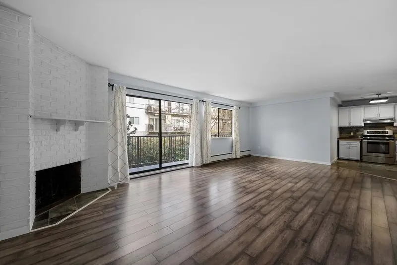 210 236 W 2ND STREET - photo 1 of 25