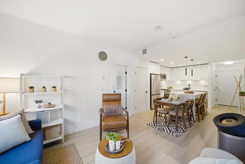 101 20077 84 AVENUE - photo 4 of 25