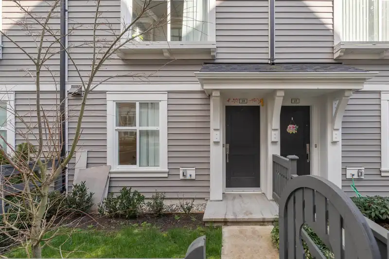 24 14151 58A AVENUE - photo 3 of 31