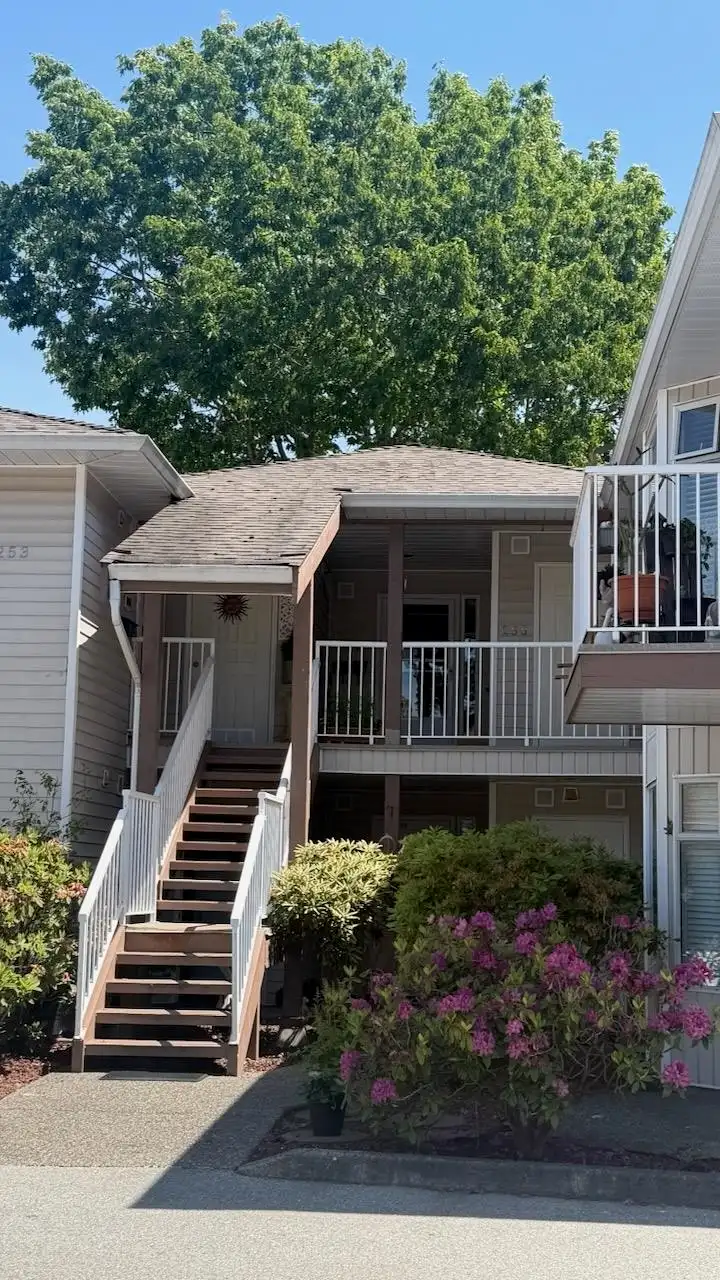 153 6875 121 STREET - photo 2 of 37