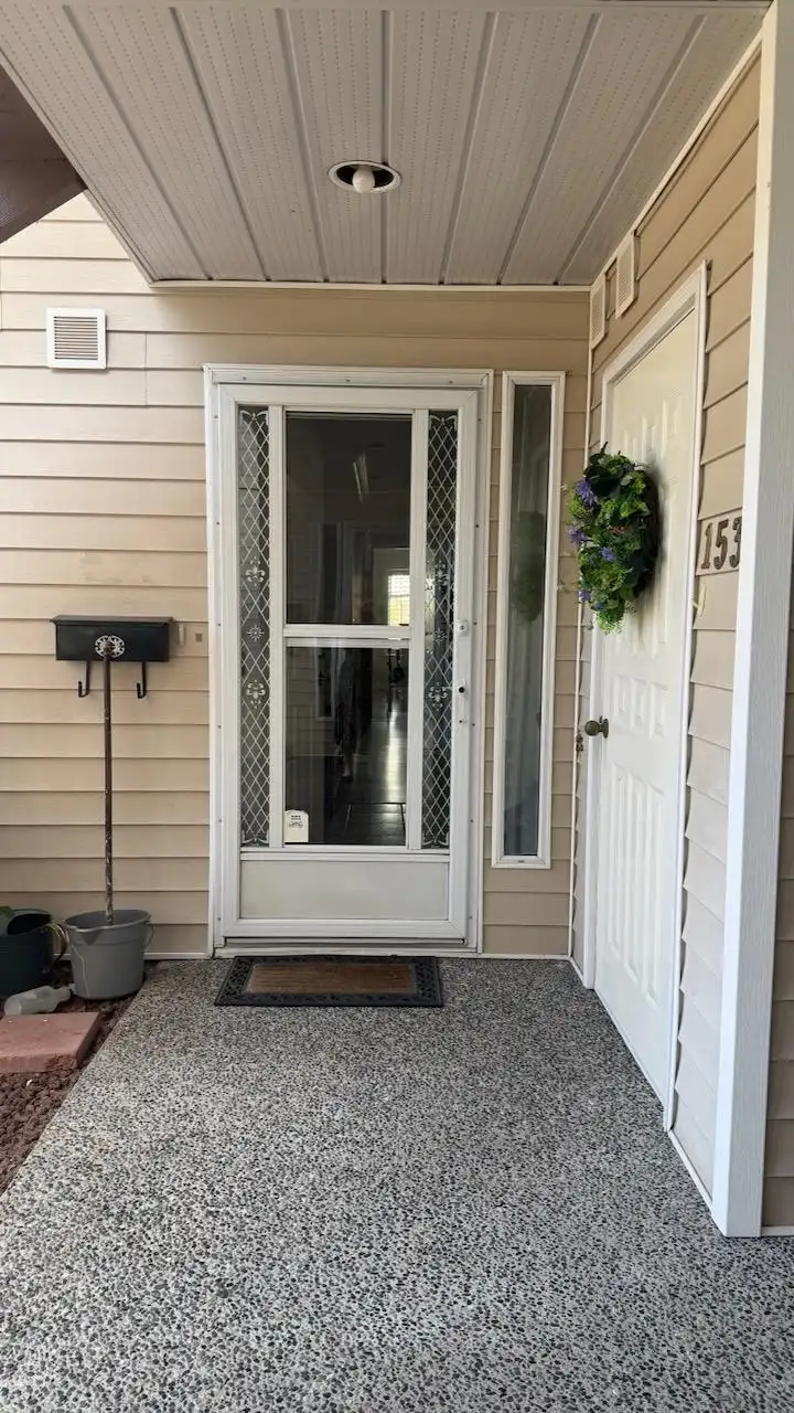 153 6875 121 STREET - photo 3 of 37