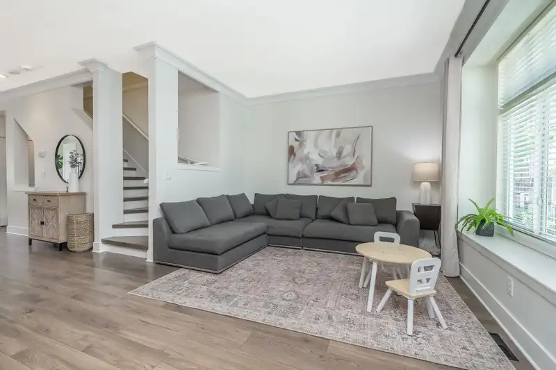 31 18839 69 AVENUE - photo 1 of 40