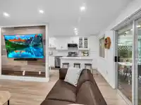 7 5925 177B STREET - thumbnail 11