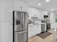 7 5925 177B STREET - thumbnail 14