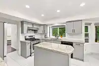 8676 146A STREET - thumbnail 11