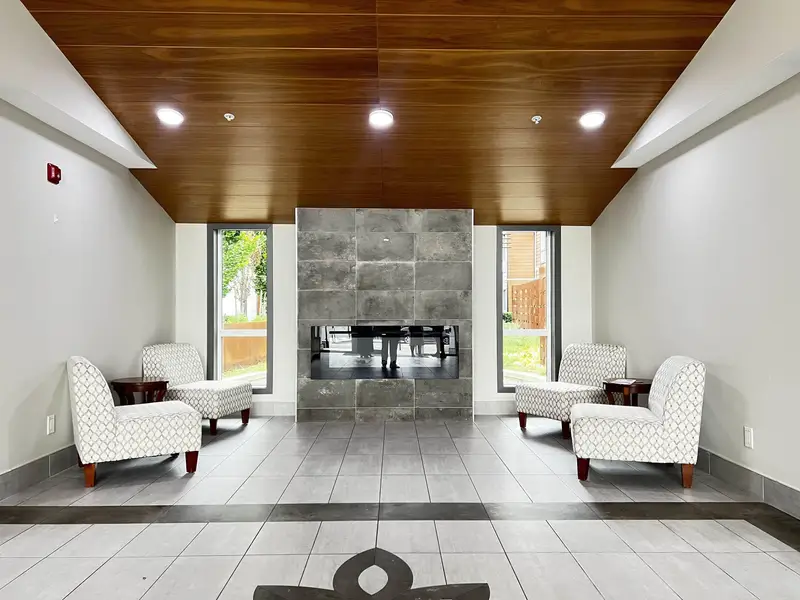 113 11501 84 AVENUE - photo 2 of 25