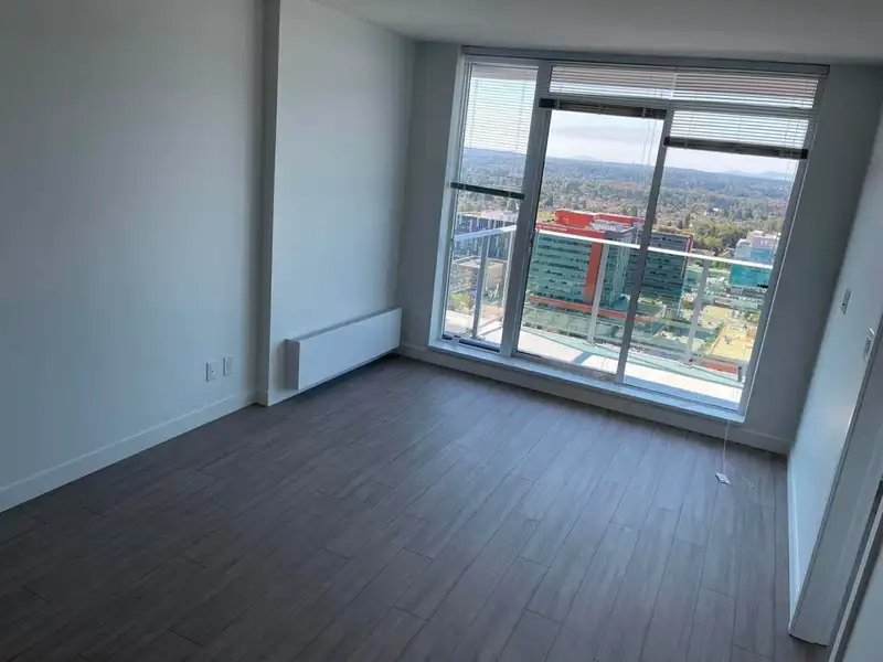 2502 13655 FRASER HIGHWAY - photo 1 of 12