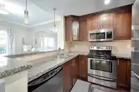 40 8358 121A STREET - thumbnail 6