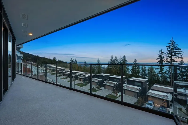 602 3963 UPLANDS WAY - photo 2 of 25