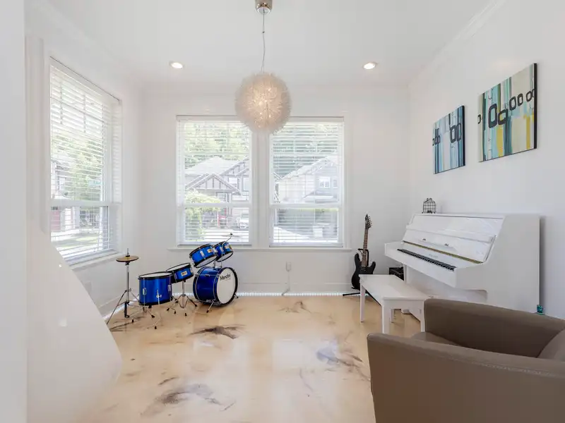 6455 143RD STREET - photo 3 of 34
