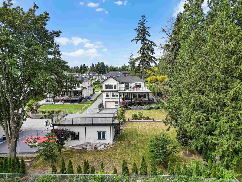 13170 57 AVENUE - photo 3 of 40