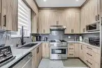 5952 136A STREET - thumbnail 17