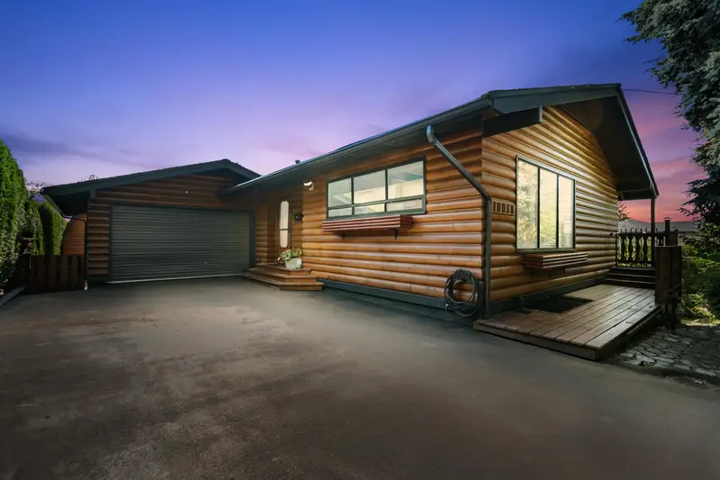 18058 57A AVENUE - photo 3 of 25