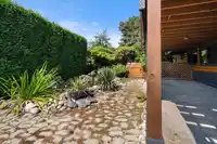 18058 57A AVENUE - thumbnail 33