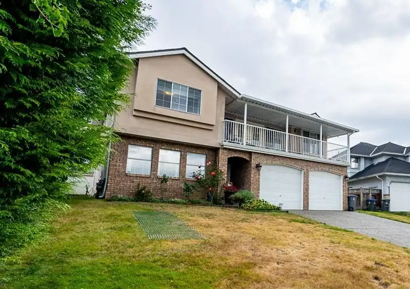 9951 159A STREET - photo 1 of 29