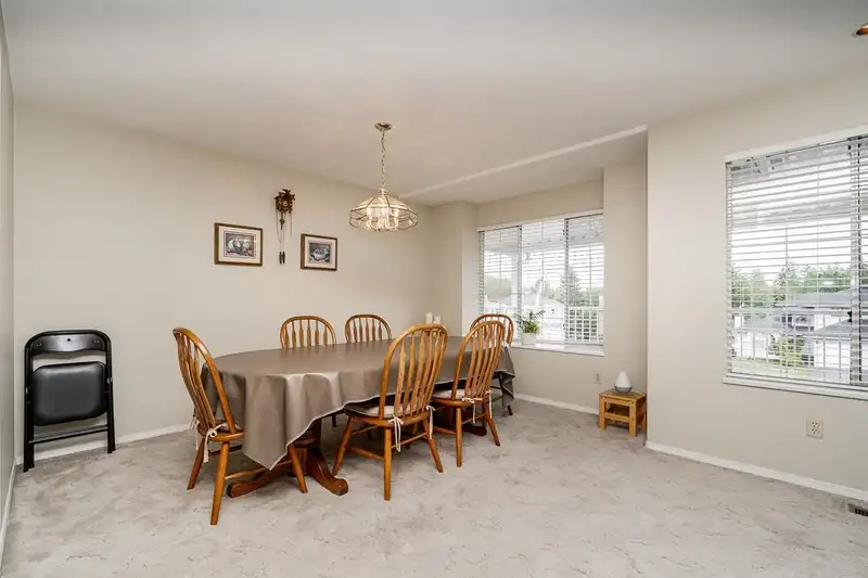 9951 159A STREET - photo 4 of 29