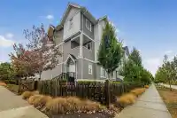 20 8033 166B STREET - thumbnail 1