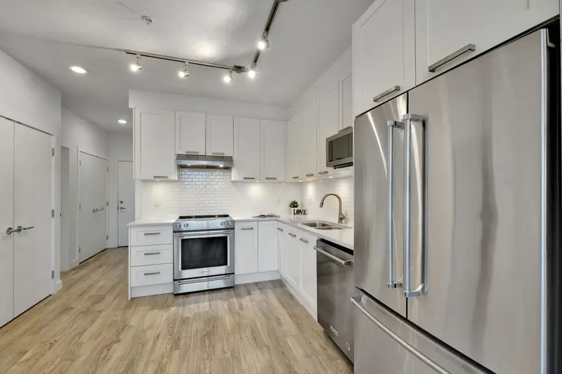 317 5638 201A STREET - photo 3 of 25