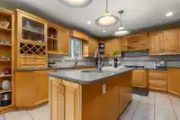 12179 63A AVENUE - thumbnail 4
