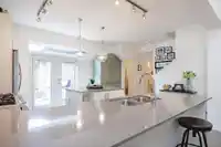 93 6450 187 STREET - thumbnail 10