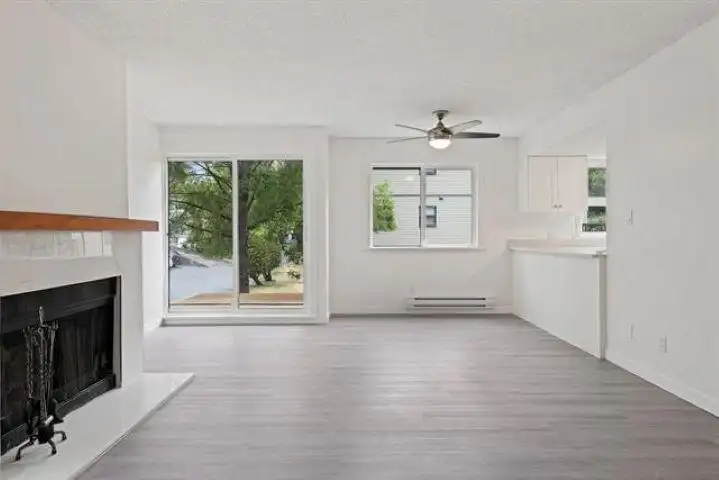 204 7120 133 STREET - photo 4 of 19