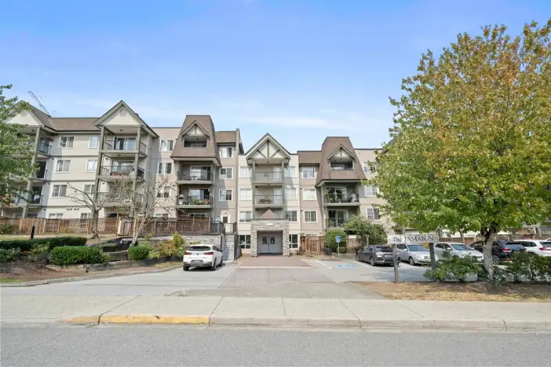 207 12083 92A AVENUE - photo 1 of 24