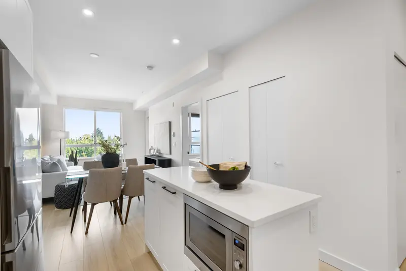 405 32174 GEORGE FERGUSON WAY - photo 4 of 25