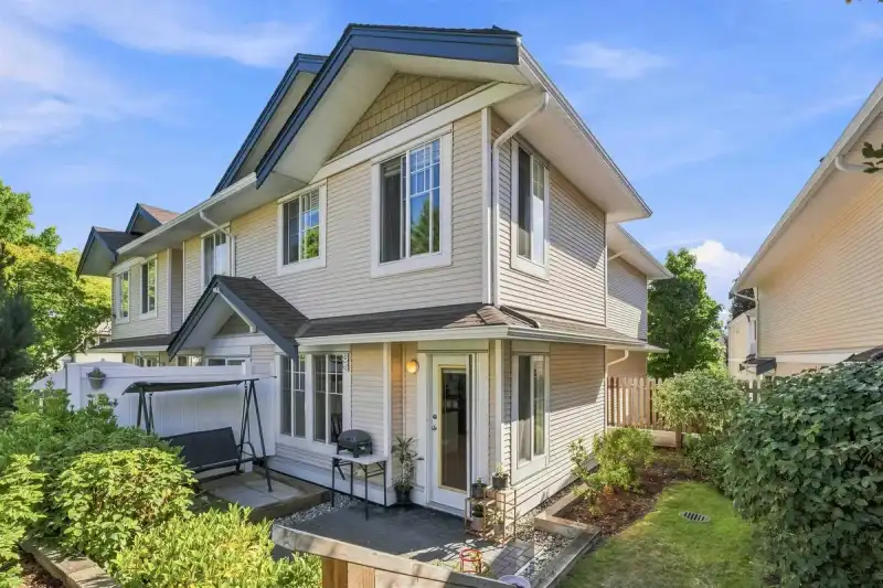 16 6533 121 STREET - photo 1 of 23