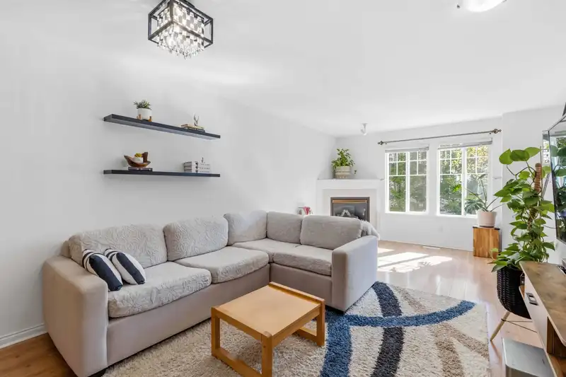 16 6533 121 STREET - photo 4 of 23