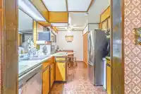5731 172B STREET - thumbnail 9
