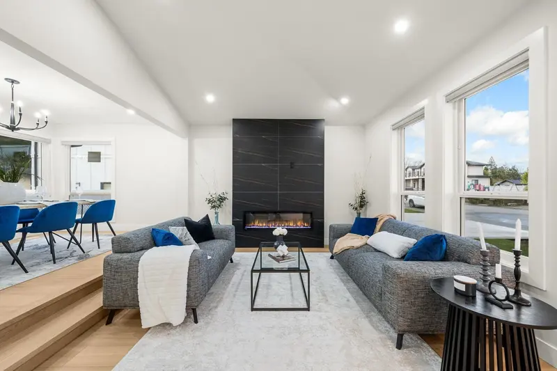 2451 GROSVENOR PLACE - photo 3 of 25