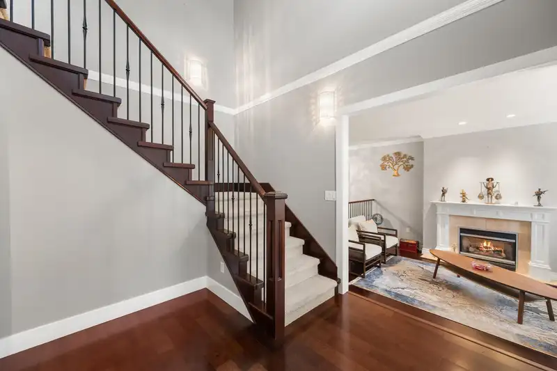 5976 SOUTHPARK GROVE - photo 3 of 40