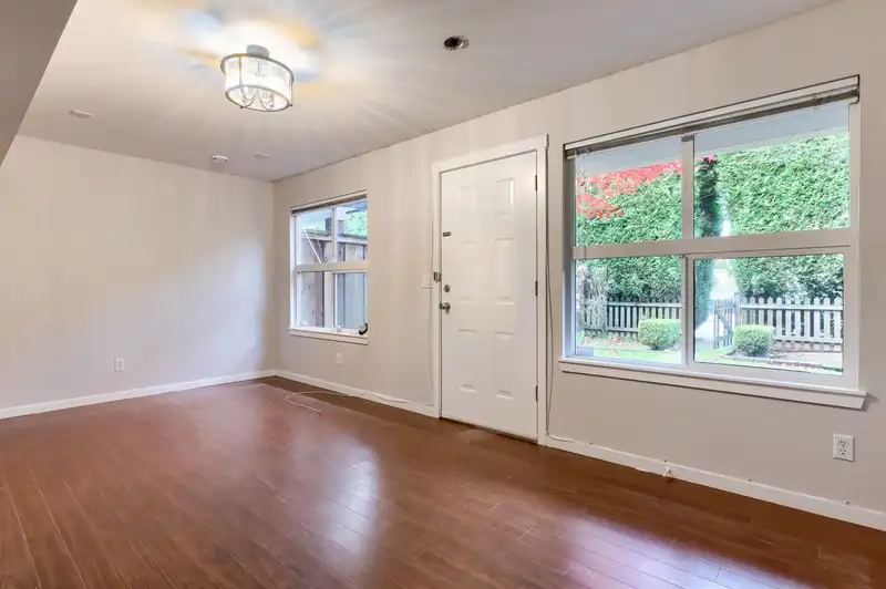 21 6366 126 STREET - photo 3 of 21
