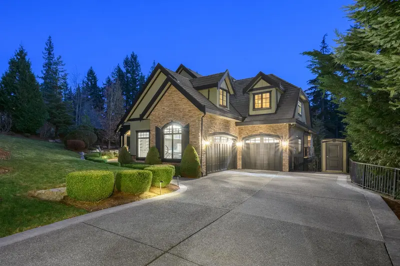 1062 MAGNOLIA WAY - photo 2 of 25