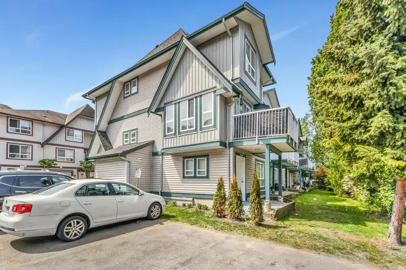 15 12730 66 AVENUE - photo 4 of 29