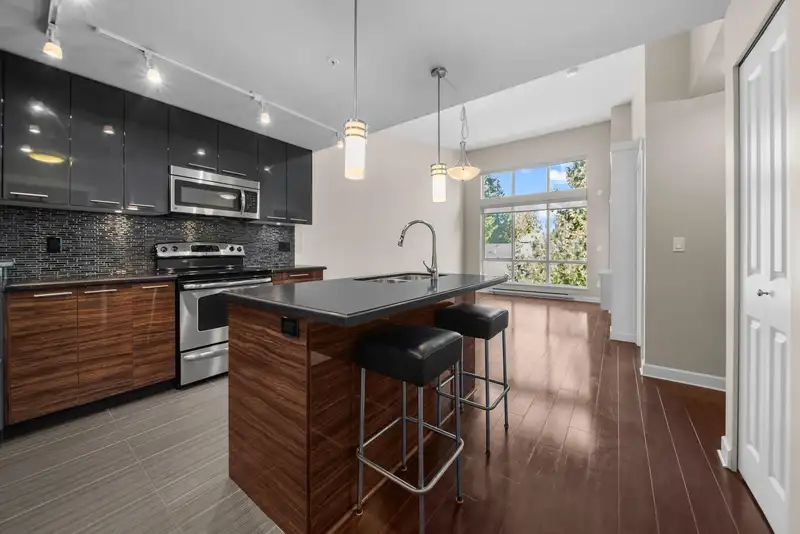 413 12039 64 AVENUE - photo 4 of 28
