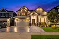 7755 154A STREET - thumbnail 2