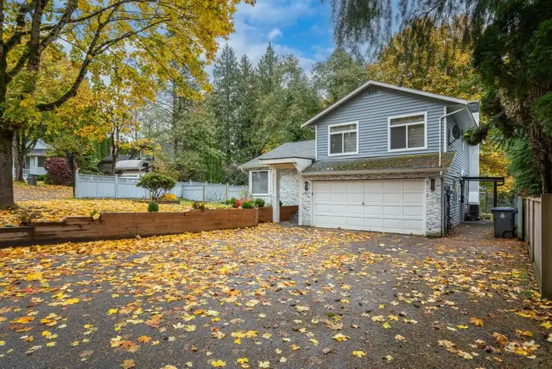 14346 68B AVENUE - photo 1 of 29