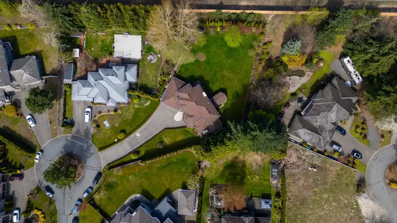 5788 124A STREET - photo 3 of 40