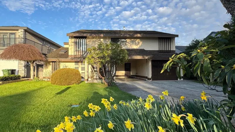 7540 BARKERVILLE COURT - photo 1 of 17