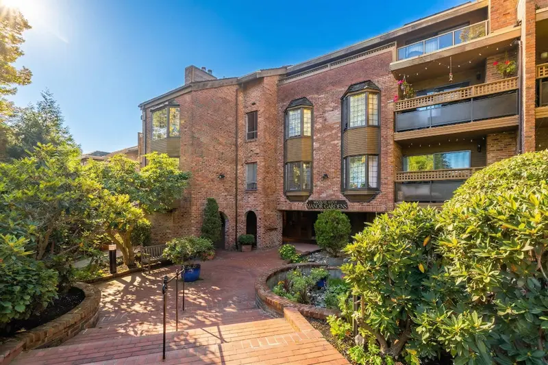 408 2320 W 40TH AVENUE - photo 1 of 19