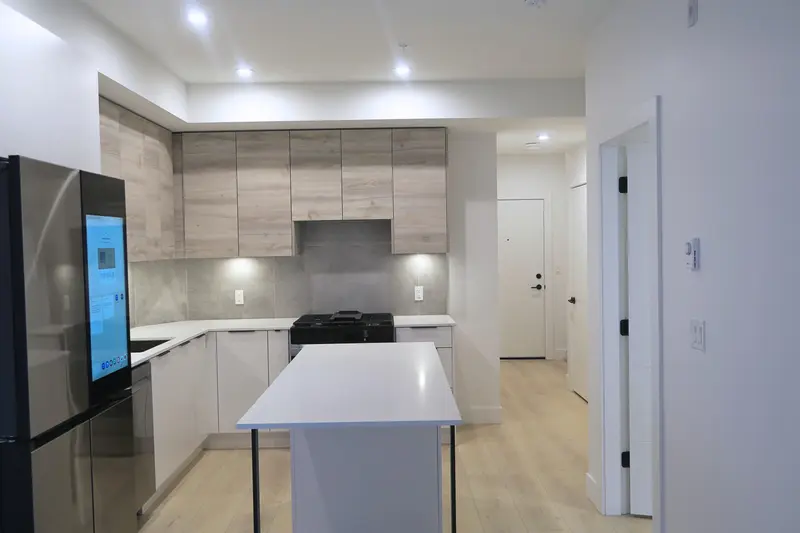 Listing - photo 3 of 25