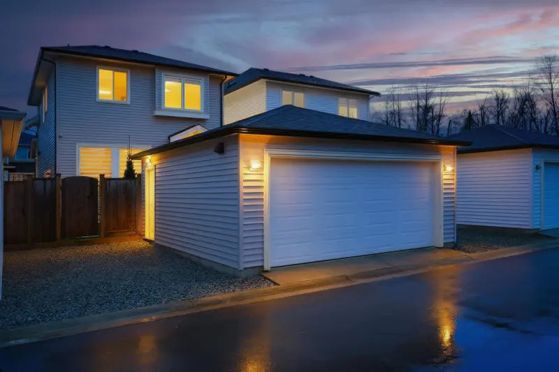 19623 75 AVENUE - photo 2 of 25