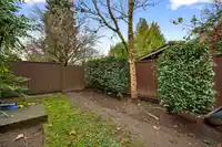 17 6945 185 STREET - thumbnail 36