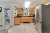 214 8115 121A STREET - thumbnail 10