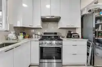 18011 63B AVENUE - thumbnail 12