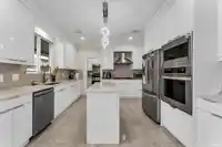 18011 63B AVENUE - thumbnail 7