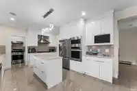 18011 63B AVENUE - thumbnail 8